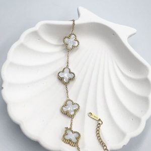 Clover Bracelet ( WHITE )
